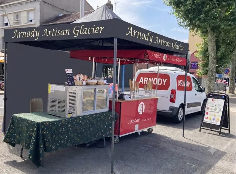 Boulangerie Pâtisserie Arnody au passage du tour de France à Montceau-les-Mines, Montceau-les-Mines, Boulangerie Pâtisserie Arnody